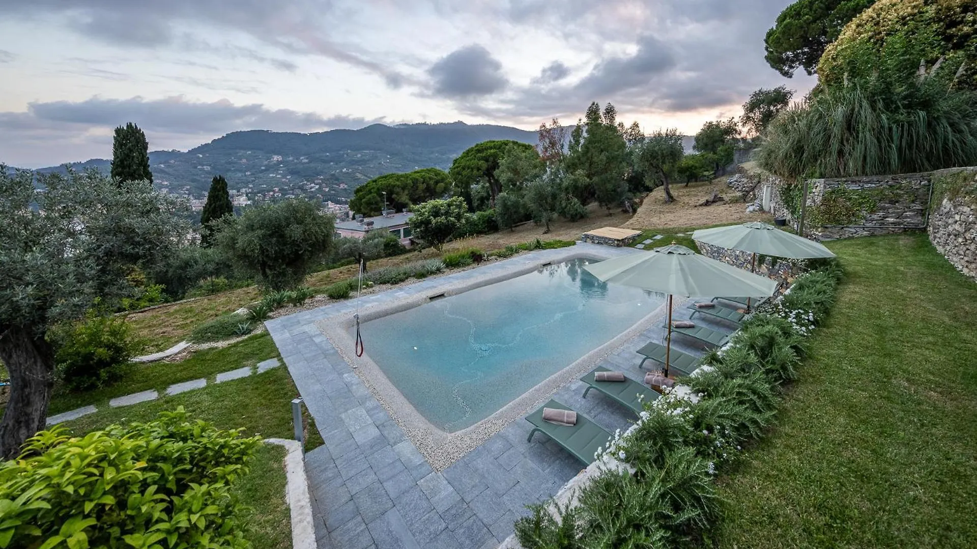 アパート サンタ・マルゲリータ・リグレLa Casa Di Pietra Piscina E Panorama Da Sognoアパートメント